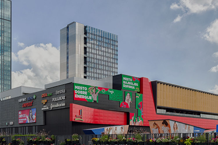 UŠĆE Shopping Center